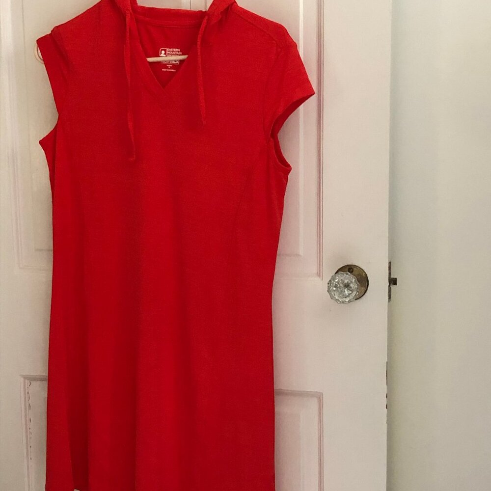 Sporty Athleisure Hooded Dress: orange / red Eastern Mountain Sports Tech Wick M